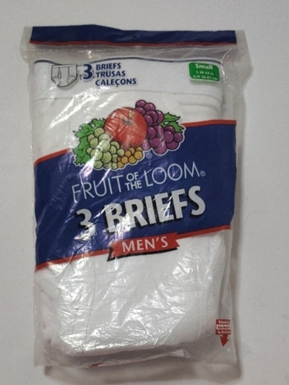 Vintage 2006 Fruit of the Loom White Men's Briefs 3 Pack - Size 30-32
